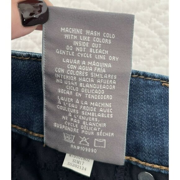 MELISSA McCARTHY Seven7 Jeans - Picture 9 of 10